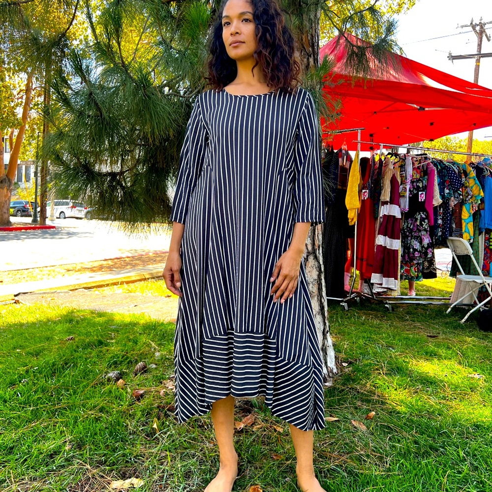 Stripe dress in black & White NWT